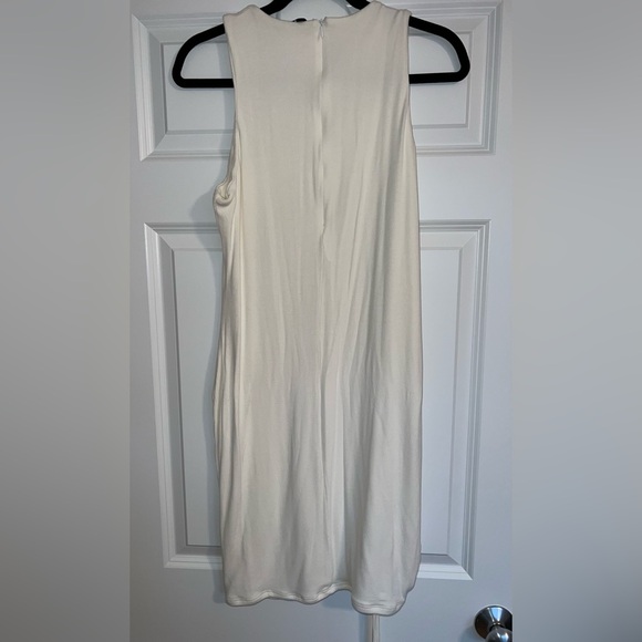 By Egreis Madani Dress - Picture 9 of 11